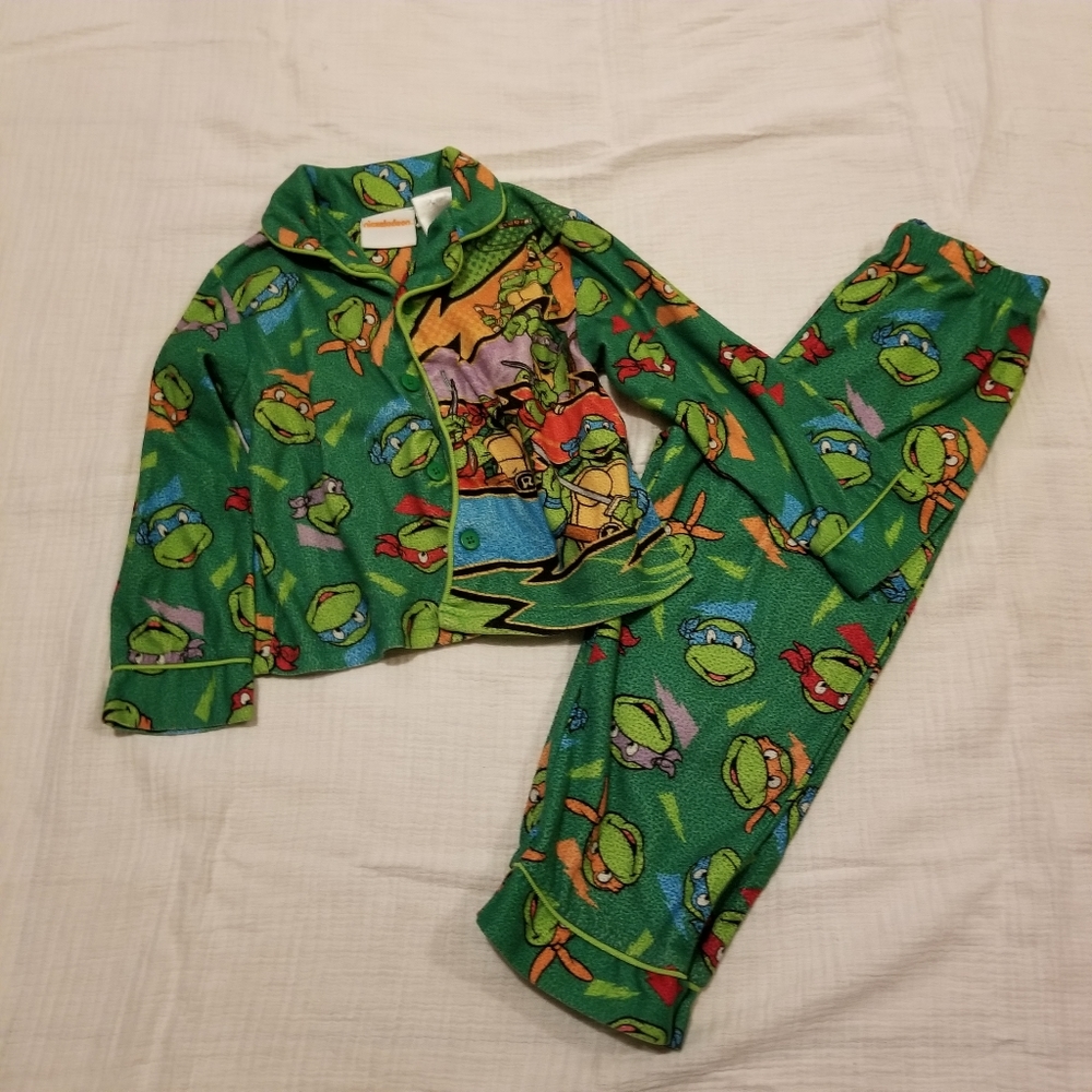 10/$25 Ninja Turtles Button Up Pajama Set